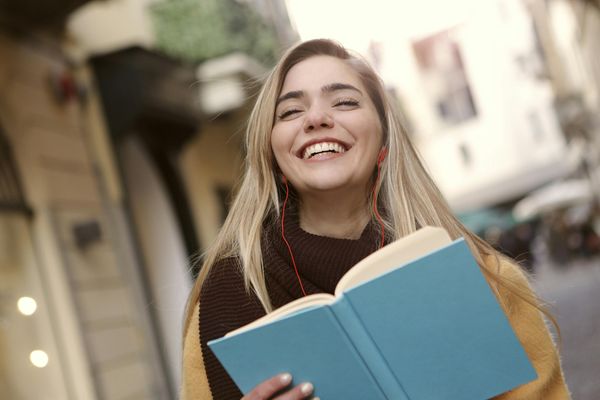 ¡Descubre la magia de una sonrisa radiante en Caparroso, Navarra!